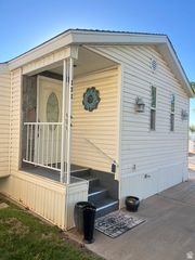 1150 W RED HILLS PKWY #131, Washington, UT 84780