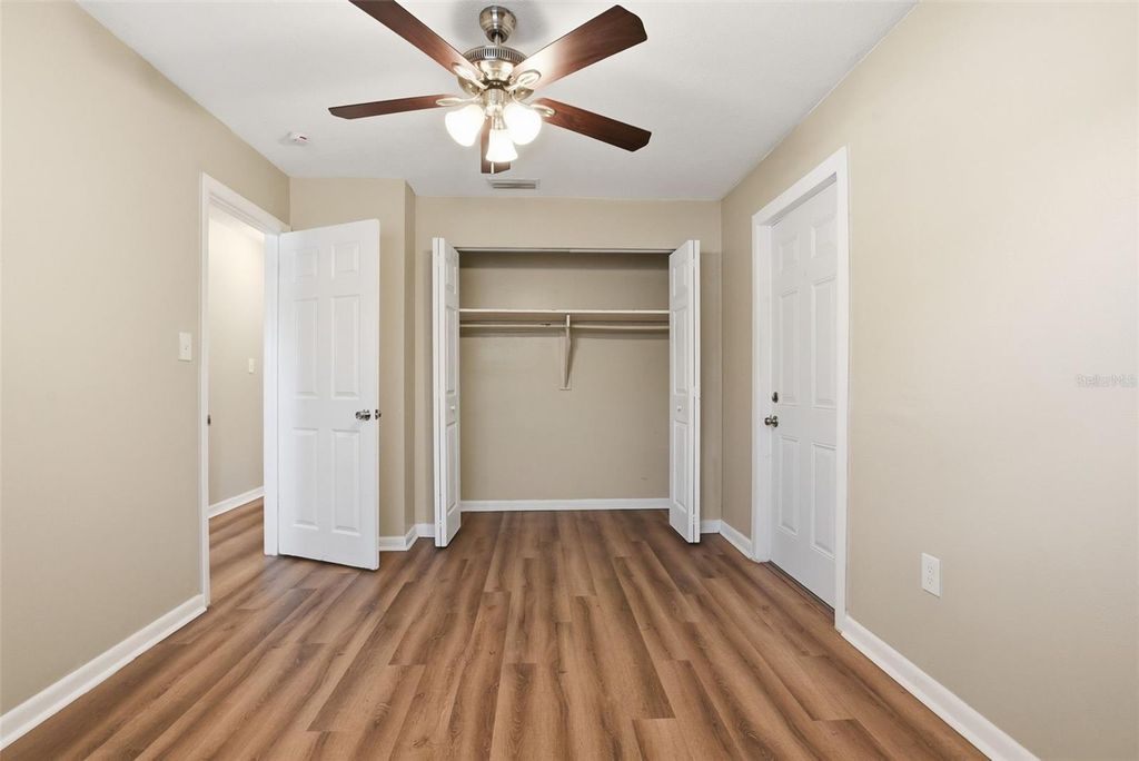 Image 14 of property listing at 1317 BRAEBURY DRIVE, Leesburg, FL 34748