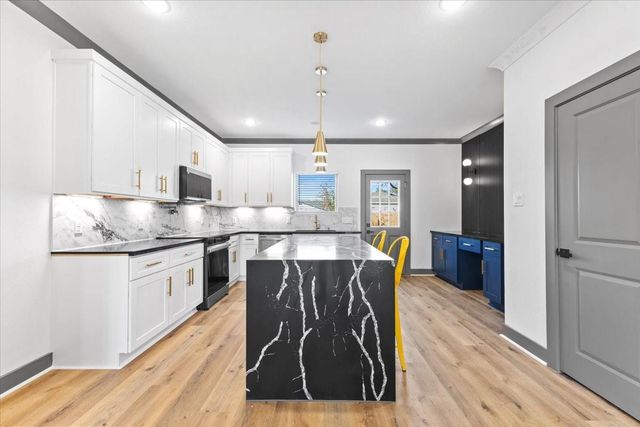 7949 Attwater Street B, Houston, TX 77028