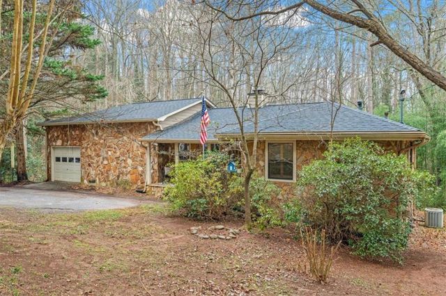 260 E Memorial E Drive, Dallas, GA 30132