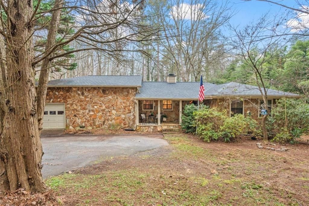 260 E Memorial E Drive, Dallas, GA 30132