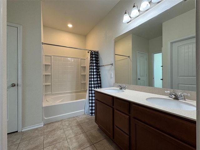 7607 Lazy Creek DR, Austin, TX 78724