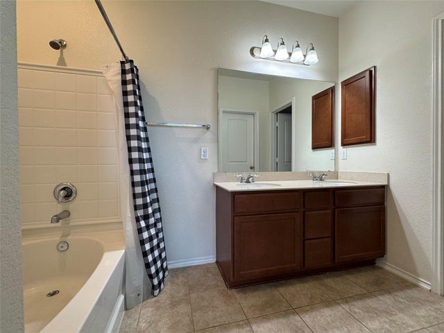 7607 Lazy Creek DR, Austin, TX 78724