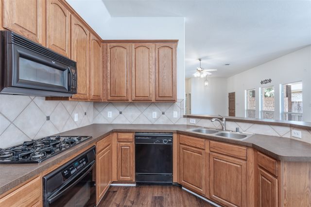 7576 Petersburgh Place, Frisco, TX 75035