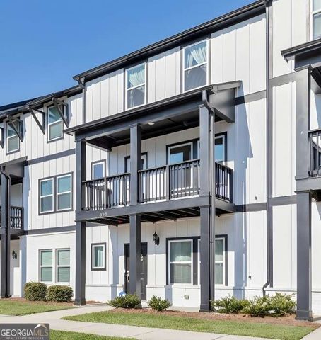 823 Mackay Creek, Woodstock, GA 30188