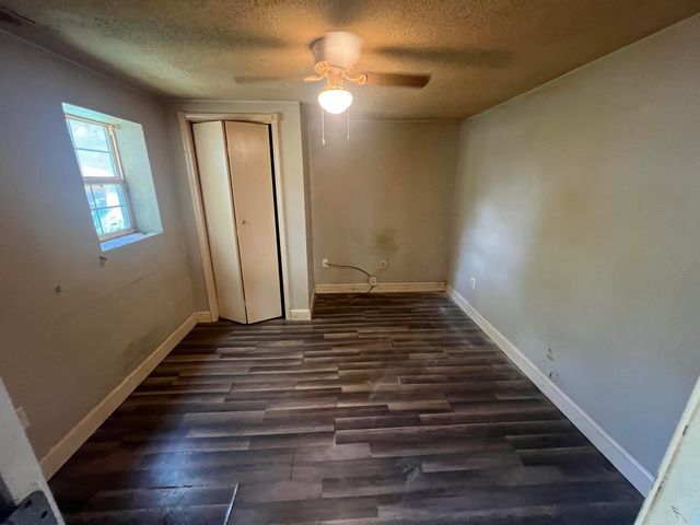 1321 N Clifton Avenue, Springfield, MO 65802