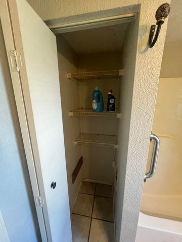 1321 N Clifton Avenue, Springfield, MO 65802