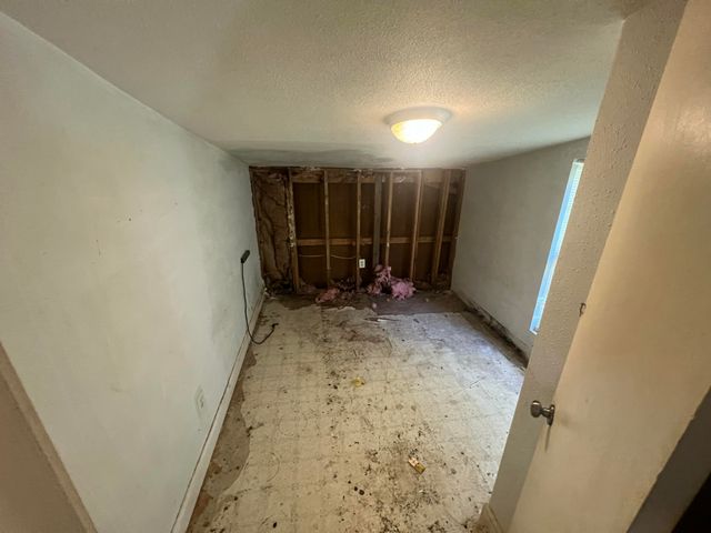1321 N Clifton Avenue, Springfield, MO 65802