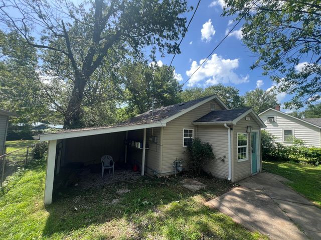 1321 N Clifton Avenue, Springfield, MO 65802