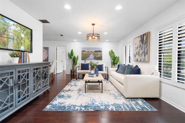 8626 EDGE O WOODS COURT, Orlando, FL 32819