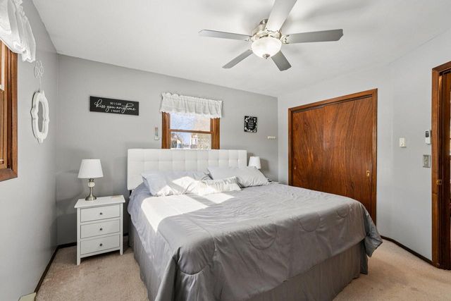 857 E Newark DRIVE, West Bend, WI 53090