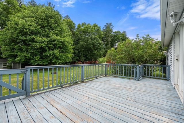 25 Wehr Rd, Hampden, MA 01036