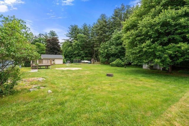 25 Wehr Rd, Hampden, MA 01036