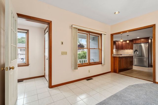 25 Wehr Rd, Hampden, MA 01036