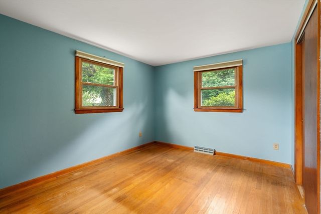 25 Wehr Rd, Hampden, MA 01036