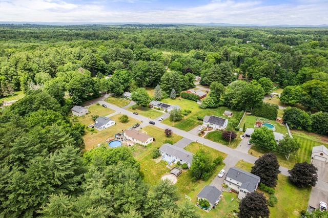 25 Wehr Rd, Hampden, MA 01036