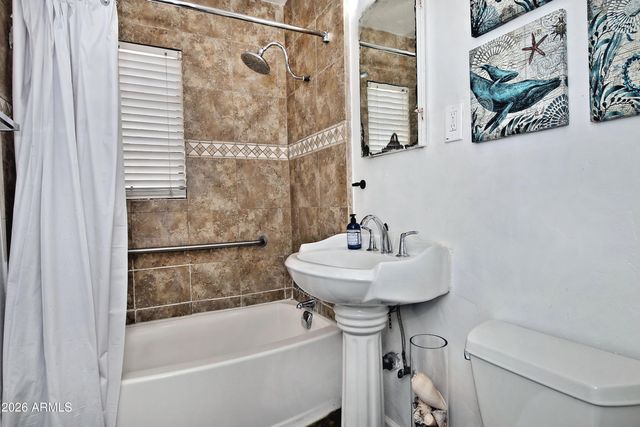 1919 W Earll Drive 2, Phoenix, AZ 85015