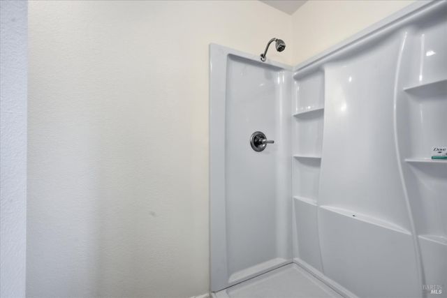 1422 N Oak St, Calistoga, CA 94515