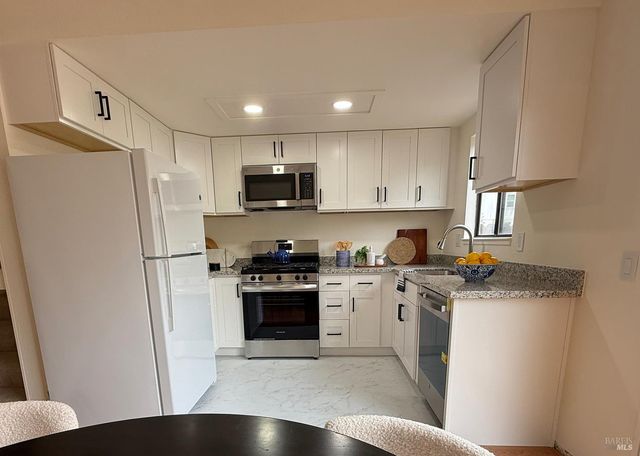 1422 N Oak St, Calistoga, CA 94515