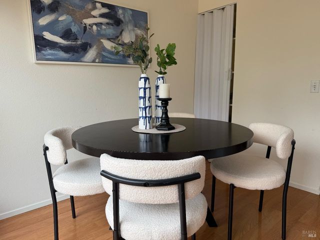 1422 N Oak St, Calistoga, CA 94515