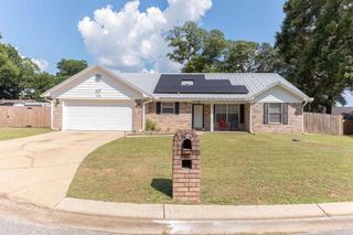 705 Colemo Pl Dr, Pensacola, FL 32526