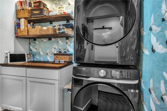 16142 Haynes, Van Nuys, CA 91406