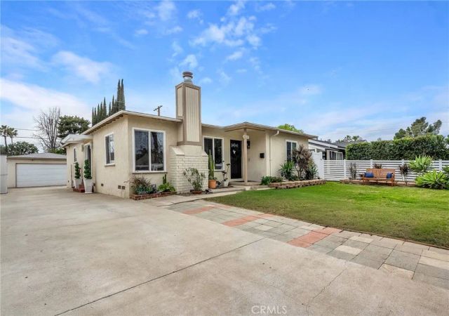 16142 Haynes, Van Nuys, CA 91406