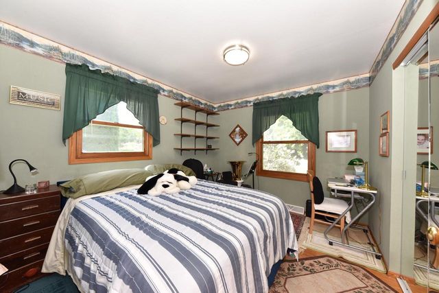 204 Judge DRIVE, Saukville, WI 53080