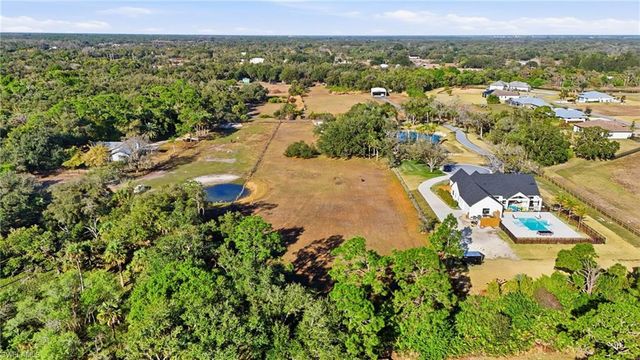 4821 Oak Acres LN, Fort Myers, FL 33905