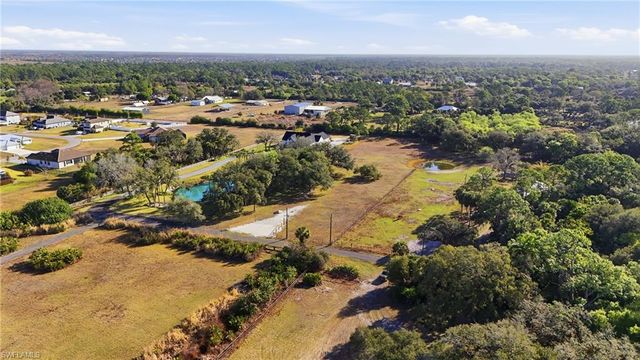 4821 Oak Acres LN, Fort Myers, FL 33905
