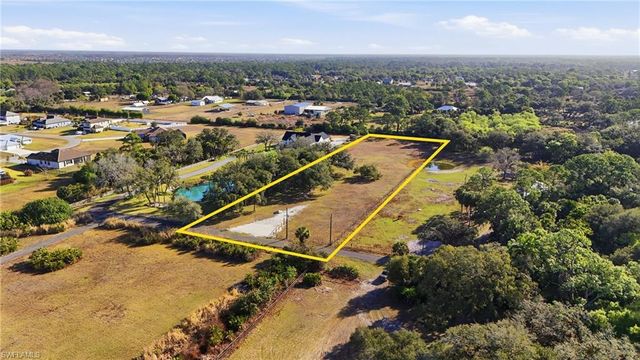 4821 Oak Acres LN, Fort Myers, FL 33905