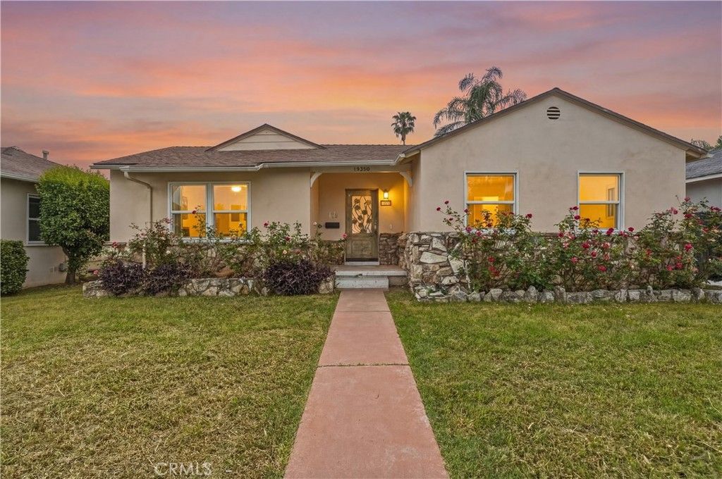 19550 Vanowen, Reseda, CA 91335