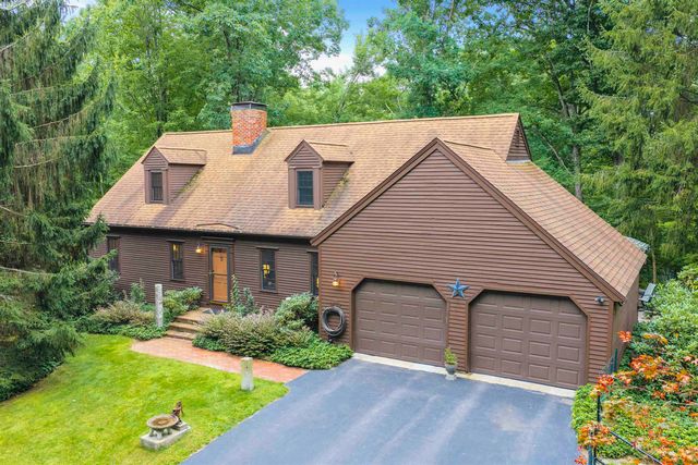 9 Checkerberry Lane, Bedford, NH 03110