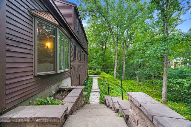 9 Checkerberry Lane, Bedford, NH 03110