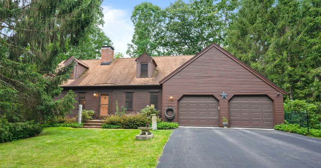 9 Checkerberry Lane, Bedford, NH 03110