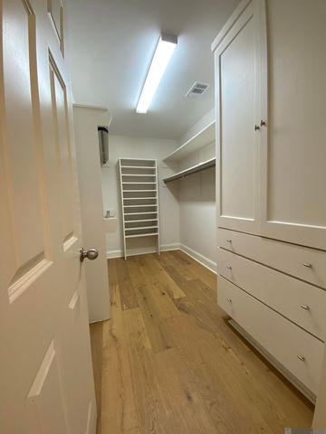 735 Dubois Dr, Baton Rouge, LA 70808
