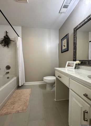 735 Dubois Dr, Baton Rouge, LA 70808
