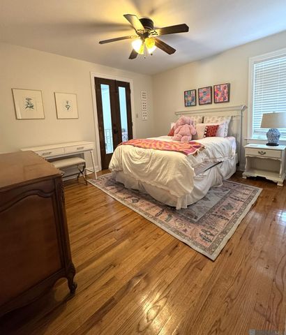 735 Dubois Dr, Baton Rouge, LA 70808