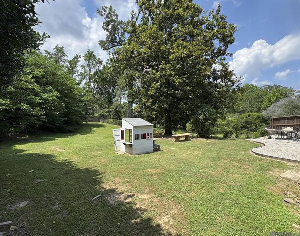 735 Dubois Dr, Baton Rouge, LA 70808