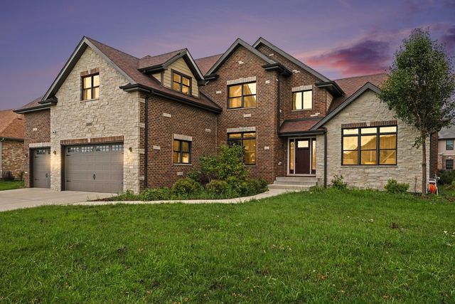 22620 Hunters Trail, Frankfort, IL 60423