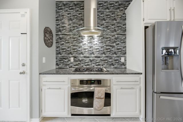 9943 E 124th Street S, Bixby, OK 74008