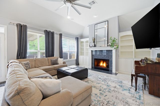 9943 E 124th Street S, Bixby, OK 74008