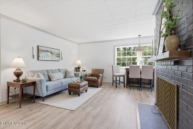 109 Utah Ave, Oak Ridge, TN 37830