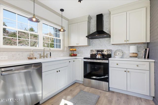 109 Utah Ave, Oak Ridge, TN 37830