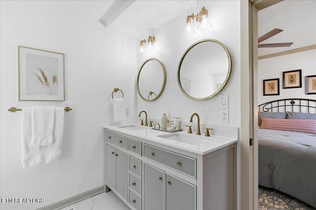 109 Utah Ave, Oak Ridge, TN 37830