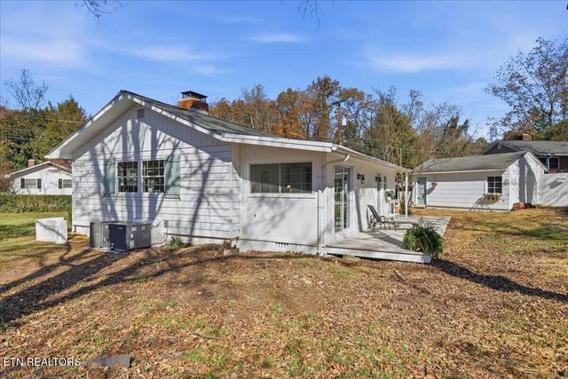 109 Utah Ave, Oak Ridge, TN 37830