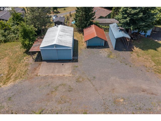1308 42ND Ave, Sweet Home, OR 97386