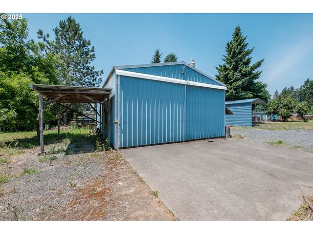 1308 42ND Ave, Sweet Home, OR 97386