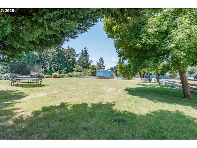 1308 42ND Ave, Sweet Home, OR 97386