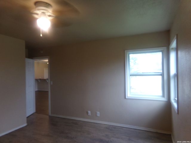 8678 RIDGE MILE DR, San Antonio, TX 78239
